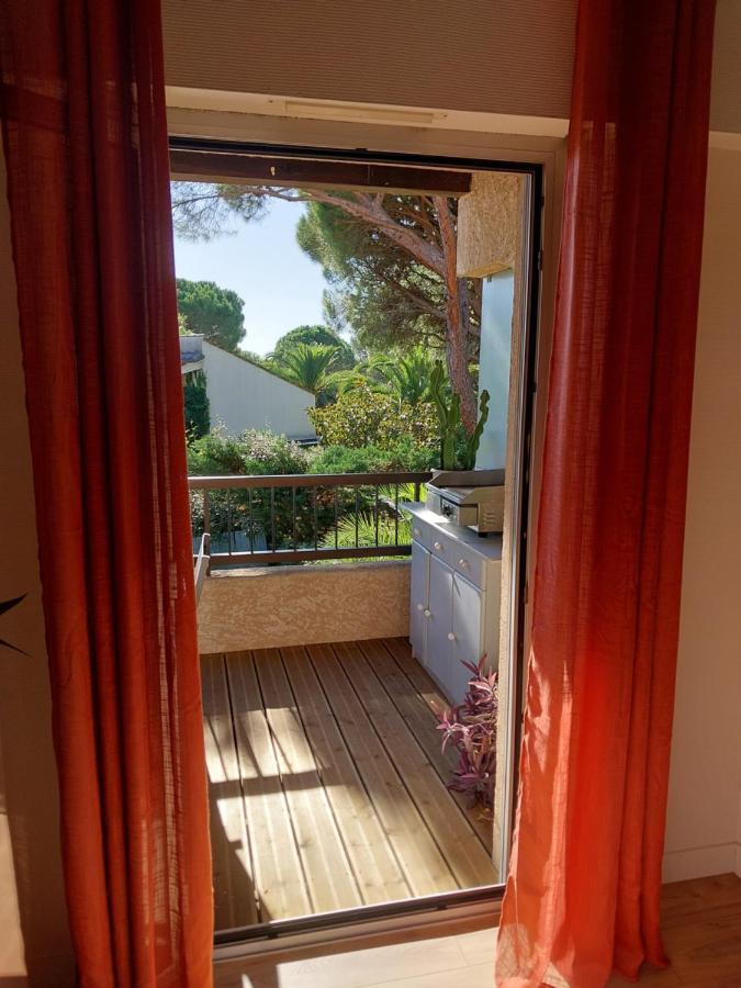 La Terrasse Des Golfs, Duplex Climatise, 2 Sdb, Garage, Calme Et Verdure Saint-Raphael  Luaran gambar